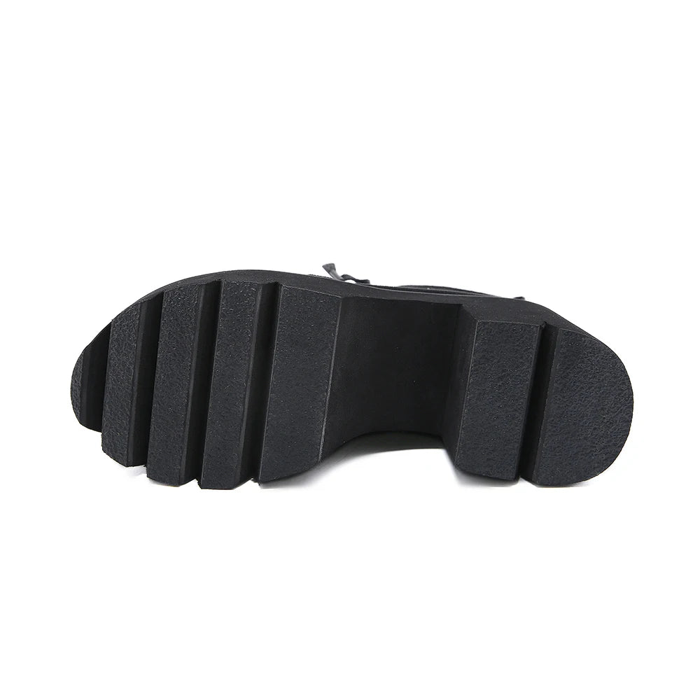 Gdgydh Women's Black Side Zipper Combat Boots Fashionable Lace Up Boots Platform Flower Embroidery Details Goth Shoes