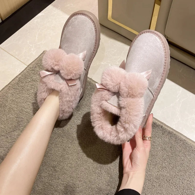 Snow boots women's autumn and winter 2025 explosion new cute hairball piled thickened bread shoes warm cotton shoes