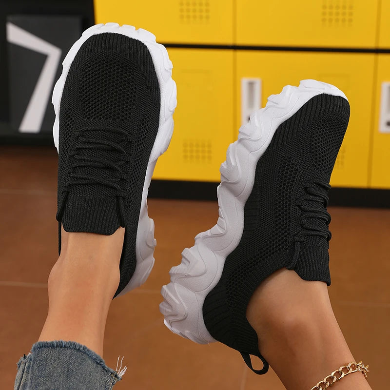 Women's Sports Shoes Comfortable Lightweight Sneakers Breathable Mesh Platform Shoes Fashion Women's Outdoor Casual Shoes