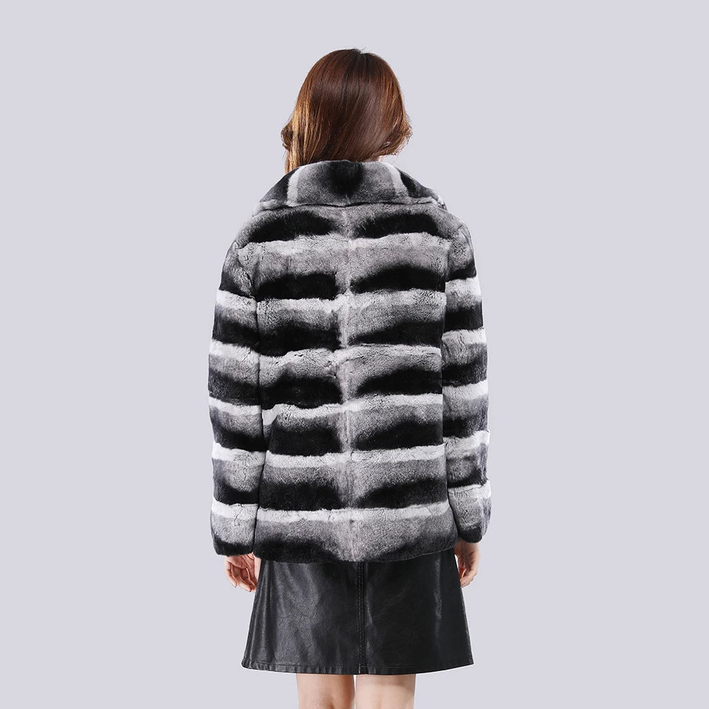 2025 Winter Women Real Fur Coat Large Lapel Collar Short Rex Rabbit Jacket Full Pelt Fur Chinchilla Color Thick Warm Women Coat