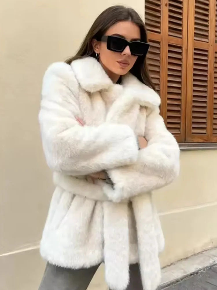 Women Thicken Faux Fur Coats For Autumn Winter Warm Long Sleeve Turn Down Collar Coats Chic New Belt Loose Jacket Street Tops