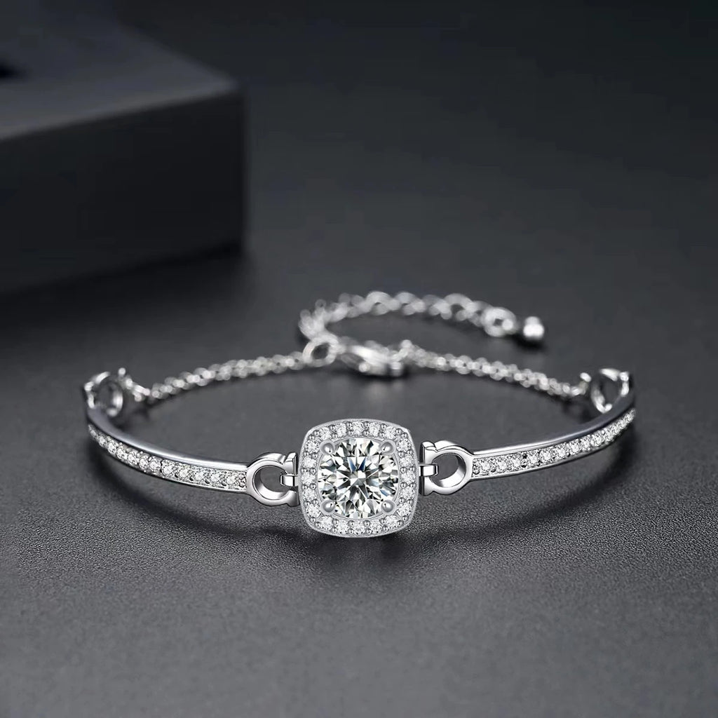 925 Sterling Silver 1 Carat Moissanite Square Bag Bracelet Chain Stylish Elegant Noble and Luxury Birthday Gift for Girlfriend